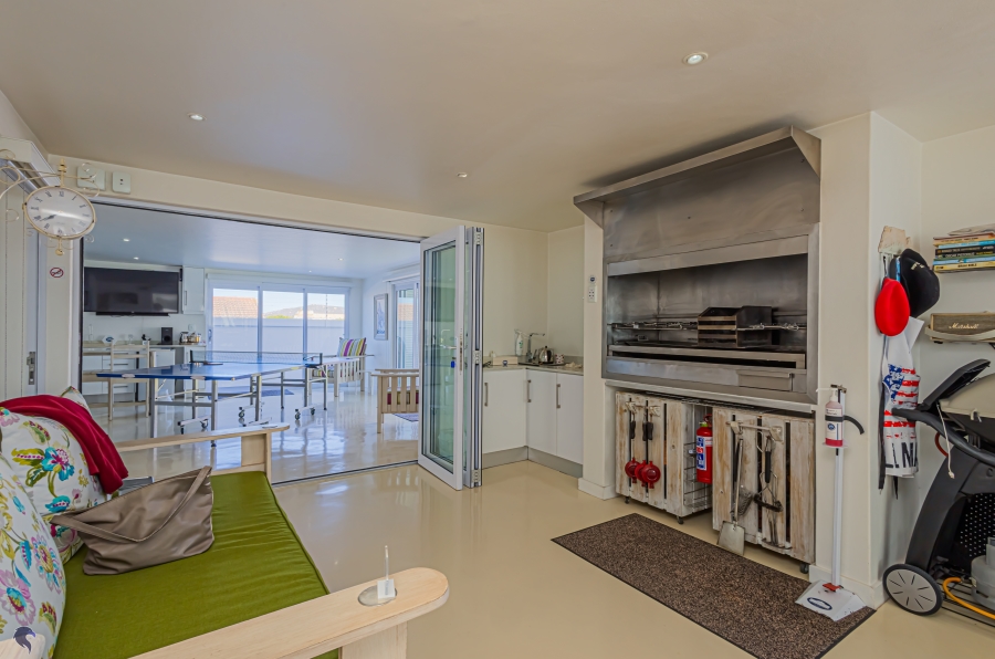 4 Bedroom Property for Sale in Myburgh Park Western Cape